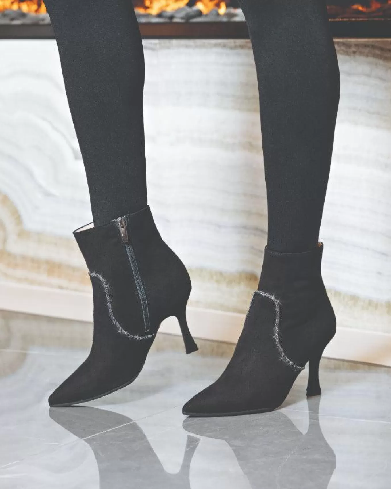 dalanie_sued_bootie_5.webp Dalanie Sued Bootie<Ron White Online