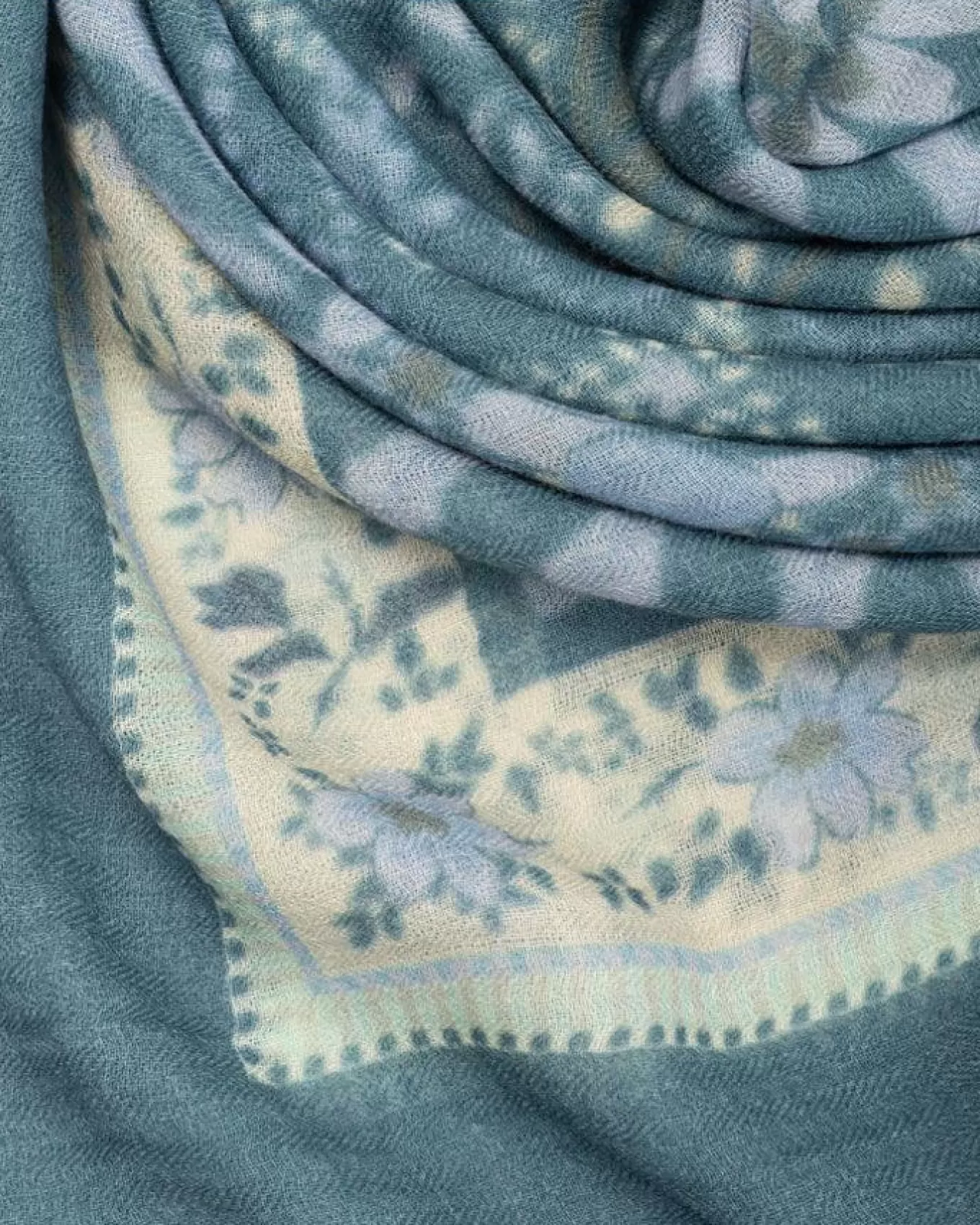 Vintage Floral Charm Square Scarf<Echo Best Sale