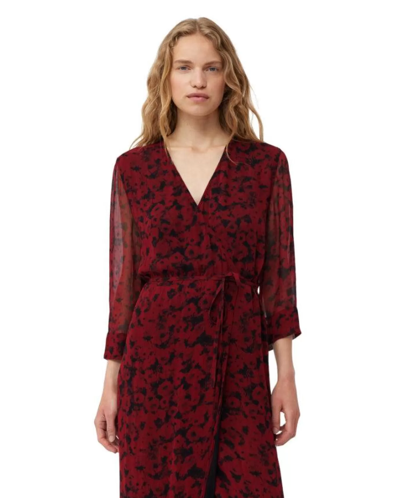 ganni_red_print_georgette_wrap_midi_dress_5.webp Red Print Georgette Wrap Midi Dress<Ganni Sale