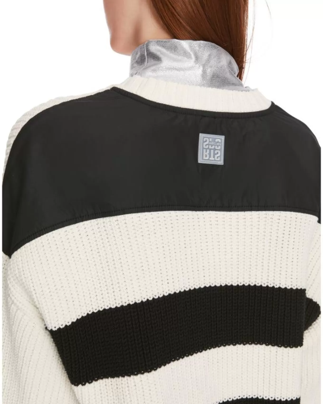 marc_cain_rugby_back_stripe_sweater_4.webp Rugby Back Stripe Sweater<Marc Cain Store