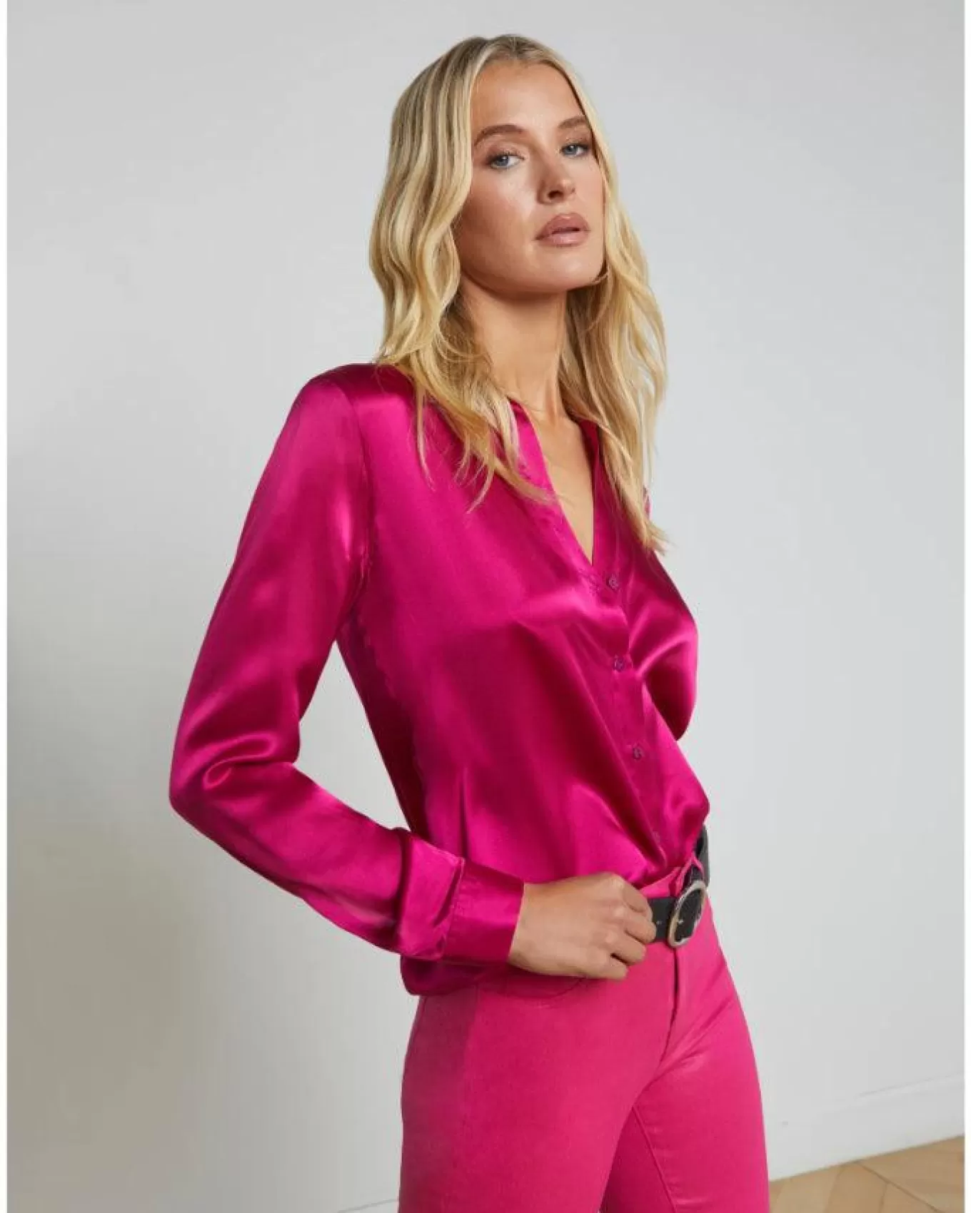 tyler_ruby_silk_blouse_2.webp Tyler Silk Blouse<L'Agence Fashion